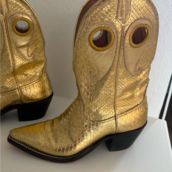 Molly Metallic Gold Python - Picture 6 of 15